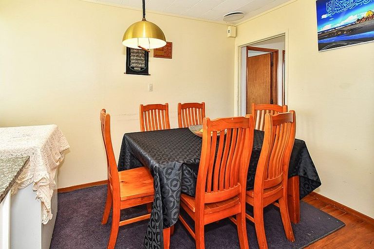 Photo of property in 1/30 Heathberry Close, Papatoetoe, Auckland, 2025