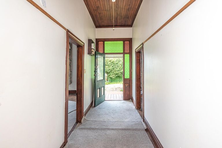 Photo of property in 2 Alma Road, Gonville, Whanganui, 4501