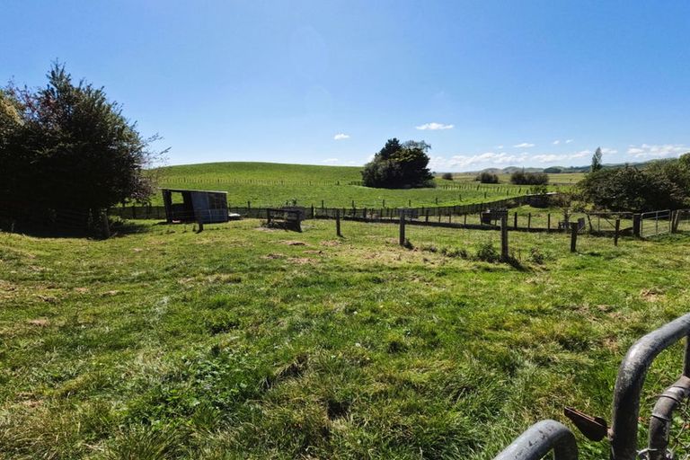 Photo of property in 1915 State Highway 2, Waipukurau, 4275
