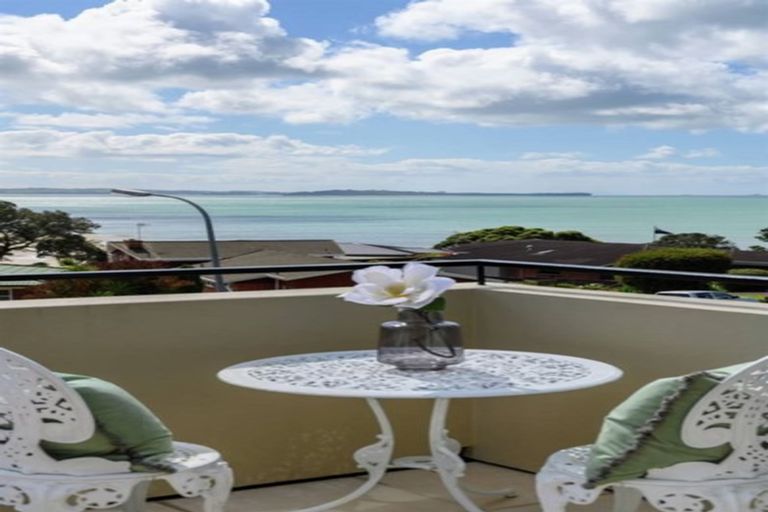 Photo of property in 4a Cleary Terrace, Cockle Bay, Auckland, 2014
