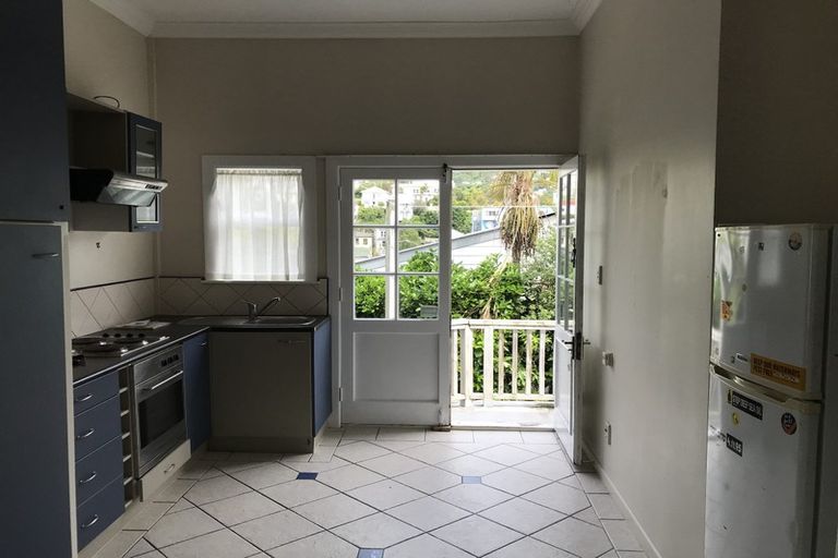 Photo of property in 16a Thompson Street, Mount Cook, Wellington, 6011