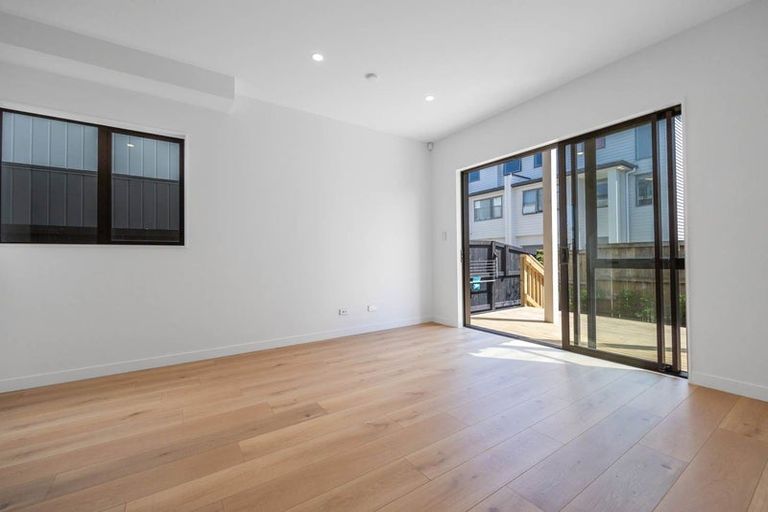 Photo of property in 6/57 Kervil Avenue, Te Atatu Peninsula, Auckland, 0610