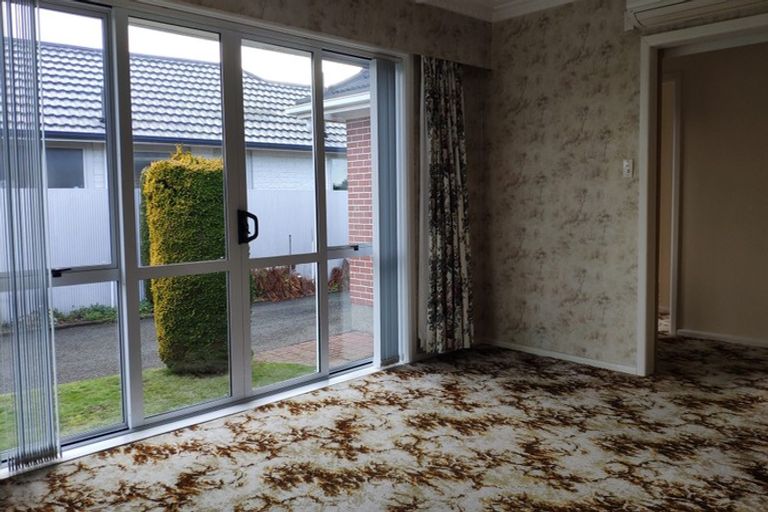 Photo of property in 91 Kendal Avenue, Burnside, Christchurch, 8053
