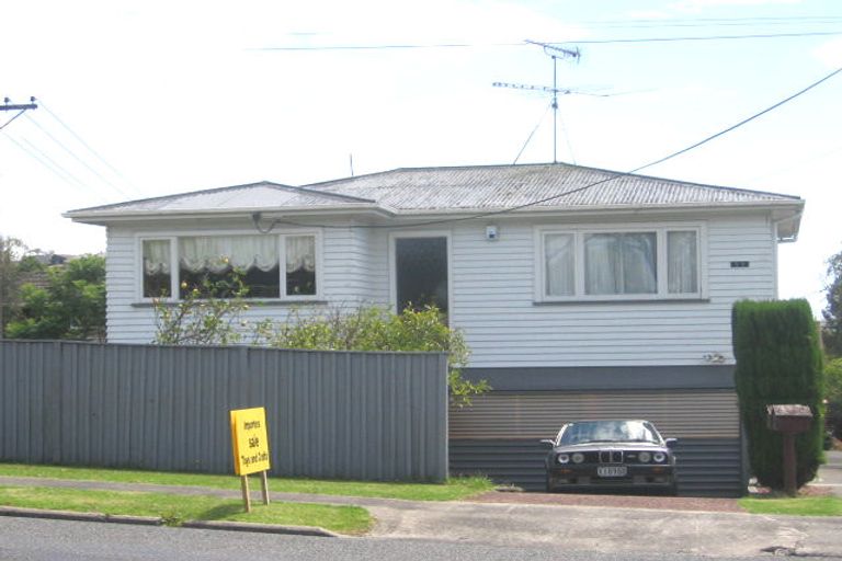 Photo of property in 1/37 Raleigh Road, Northcote, Auckland, 0627