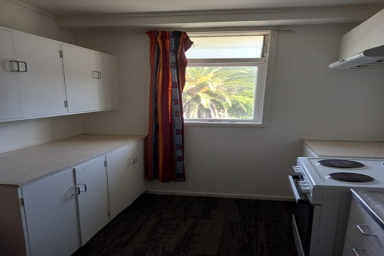Photo of property in 19 Barber Grove, Moera, Lower Hutt, 5010