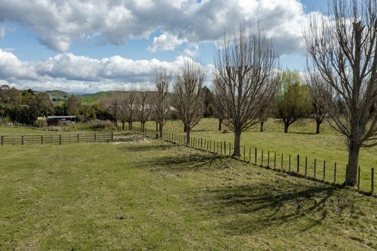 Photo of property in 310c Porangahau Road, Waipukurau, 4282