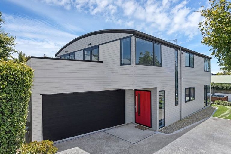 Photo of property in 124a Calliope Road, Stanley Point, Auckland, 0624