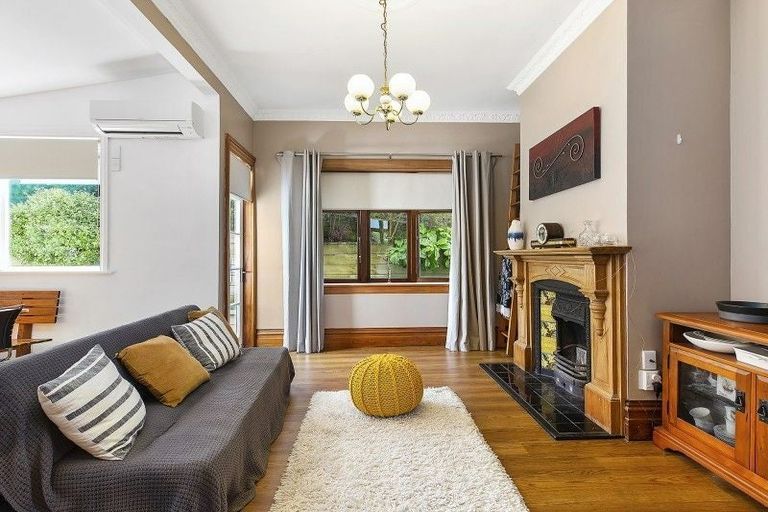 Photo of property in 30 Mills Road, Brooklyn, Wellington, 6021