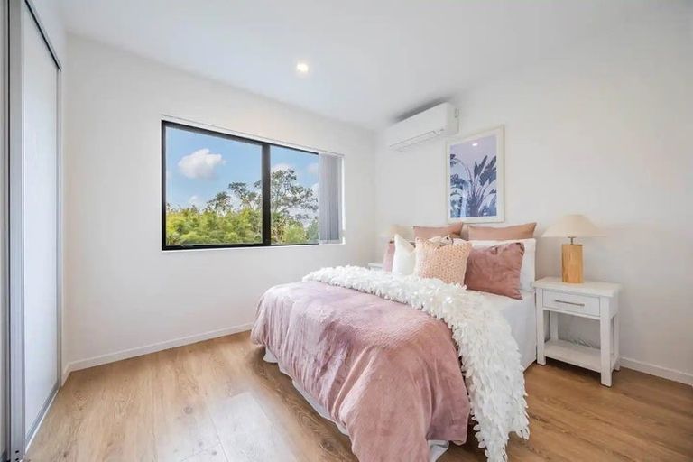 Photo of property in 37d Matipo Road, Mairangi Bay, Auckland, 0630