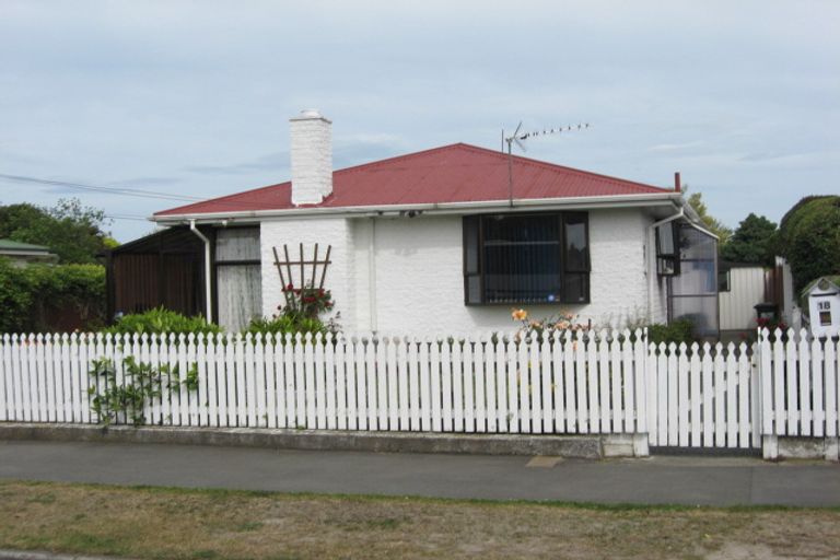Photo of property in 18 Frensham Crescent, Woolston, Christchurch, 8062