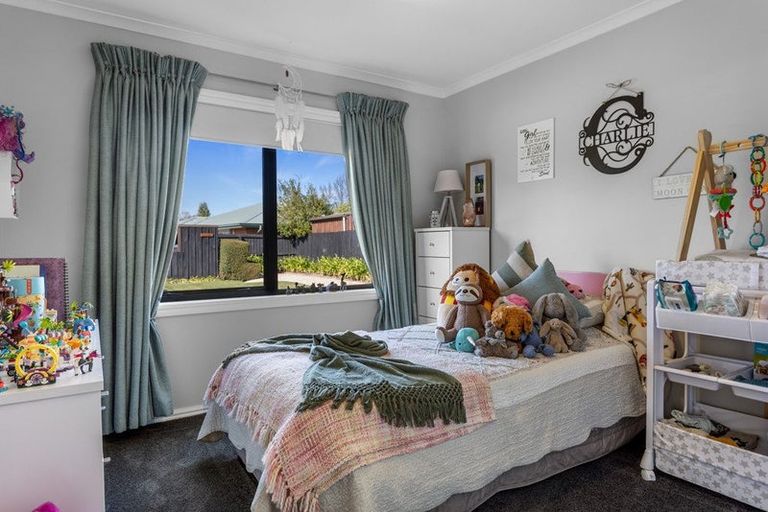 Photo of property in 26 Melford Close, Rangiora, 7400