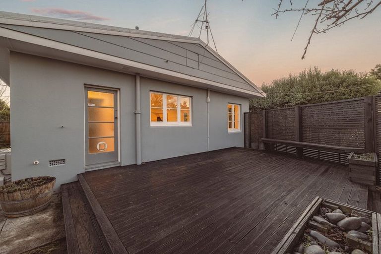 Photo of property in 12 Jameson Avenue, St Albans, Christchurch, 8052