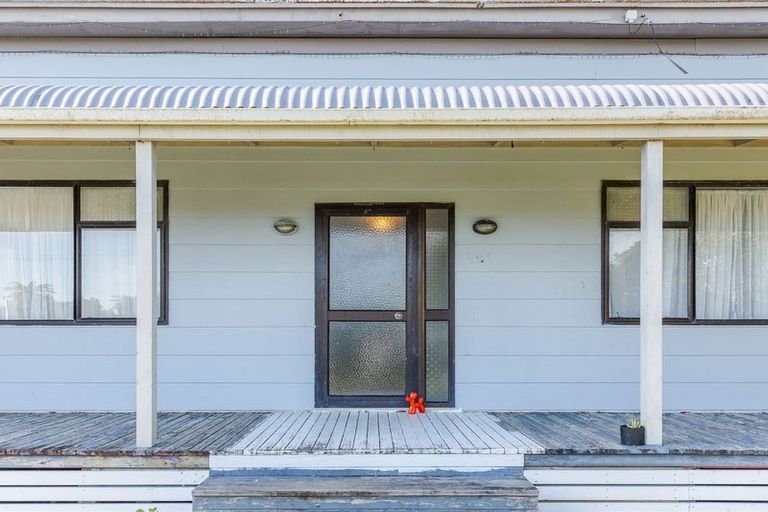 Photo of property in 95 Queen Street, Westport, 7825