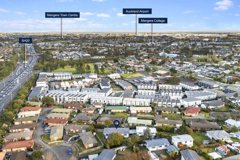 Photo of property in 2/97 Crawford Avenue, Mangere Bridge, Auckland, 2022