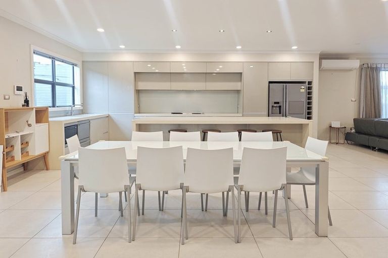 Photo of property in 4 Montrose Terrace, Mairangi Bay, Auckland, 0630