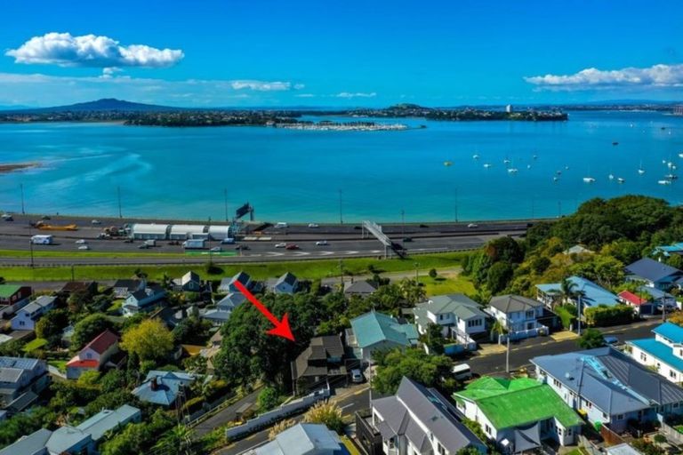 Photo of property in 91 Princes Street, Northcote Point, Auckland, 0627
