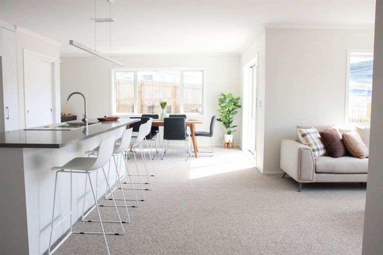 Photo of property in 47 Stockport Grove, Churton Park, Wellington, 6037