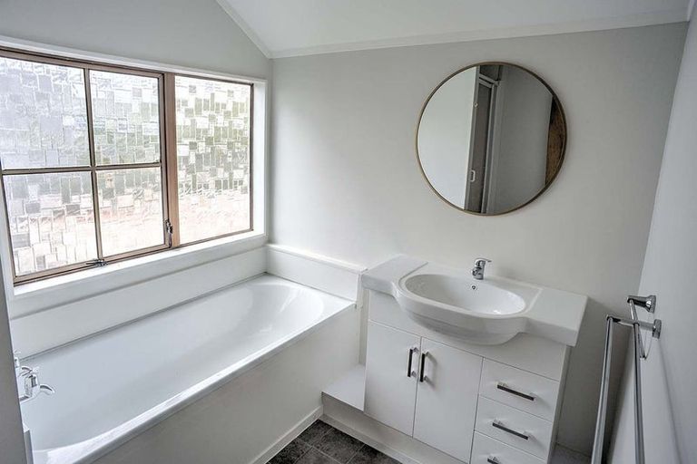 Photo of property in 4f Earp Street, Johnsonville, Wellington, 6037
