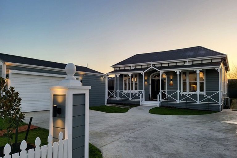 Photo of property in 10 Stewart Street, Marton, 4710