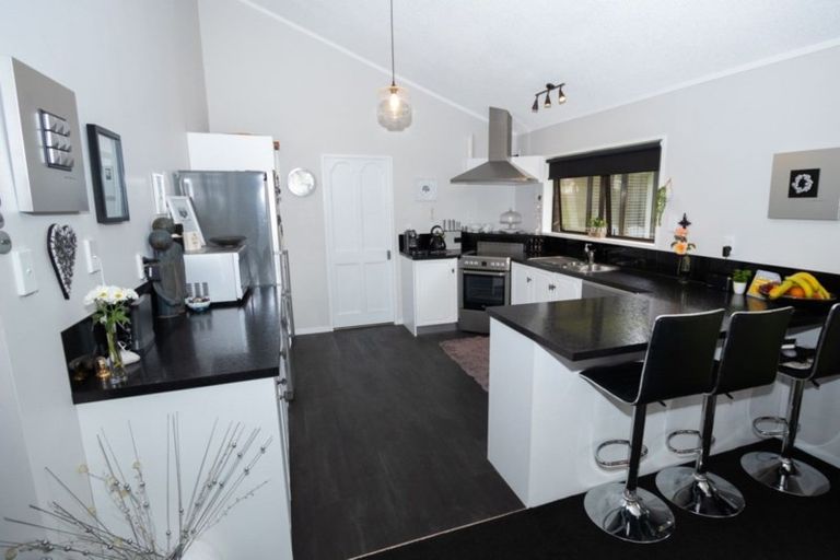 Photo of property in 21 Waikato Esplanade, Ngaruawahia, 3720