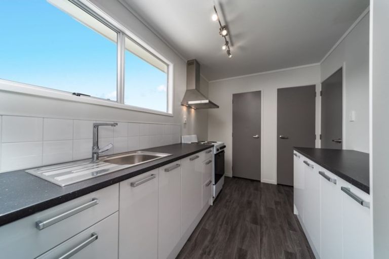 Photo of property in 7a Farwood Drive, Henderson, Auckland, 0612