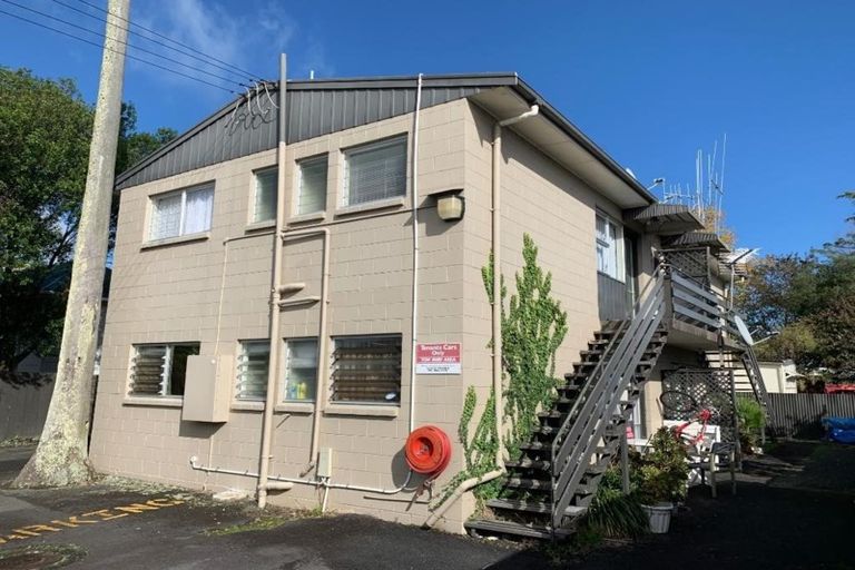 Photo of property in 3u2 New Street, Hamilton East, Hamilton, 3216