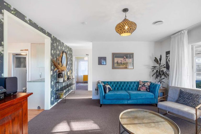 Photo of property in 17 Branston Street, Hornby, Christchurch, 8042