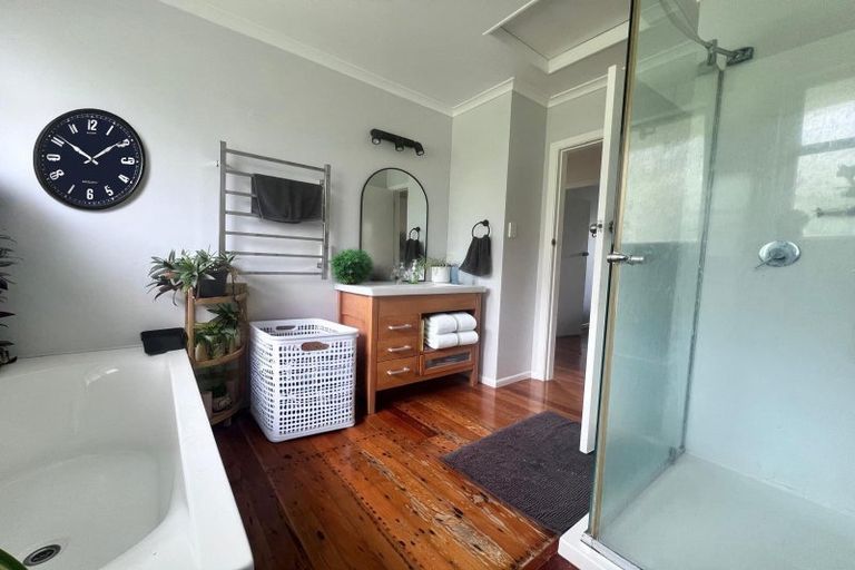 Photo of property in 72 Tireti Road, Titahi Bay, Porirua, 5022