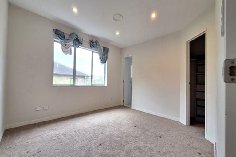 Photo of property in 8 Bintulu Place, Fairview Heights, Auckland, 0632