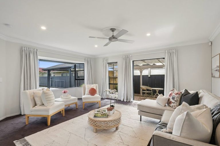 Photo of property in 150b Winchester Street, Levin, 5510