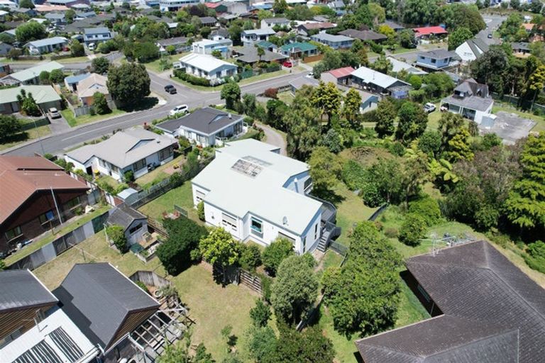 Photo of property in 43 Langdale Avenue, Paraparaumu, 5032