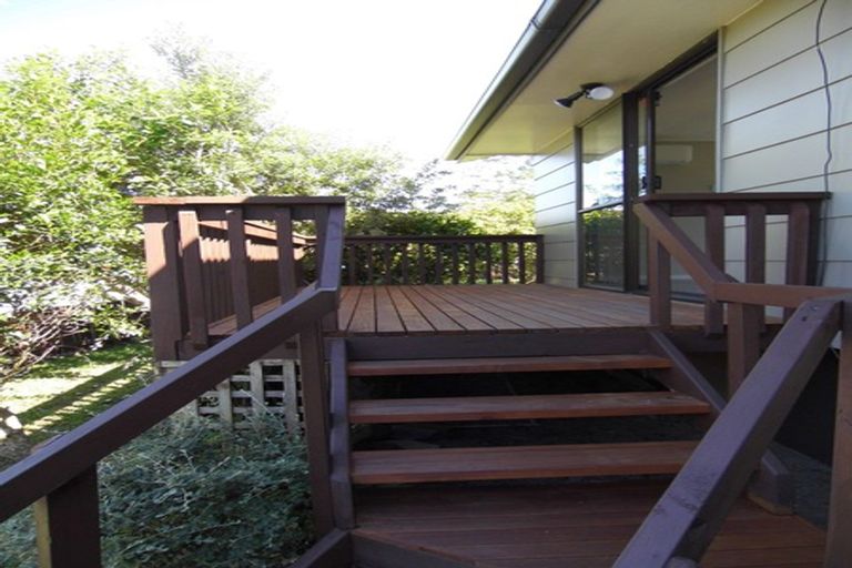 Photo of property in 1 Edgware Road, West Harbour, Auckland, 0618