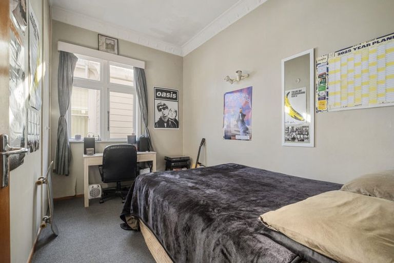 Photo of property in 11 Caroline Street, Mount Victoria, Wellington, 6011