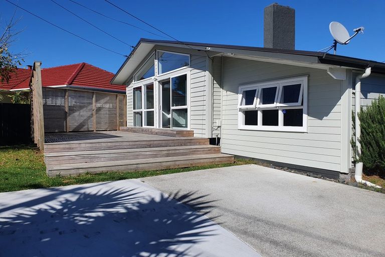 Photo of property in 32 Mervan Street, Mangere East, Auckland, 2024