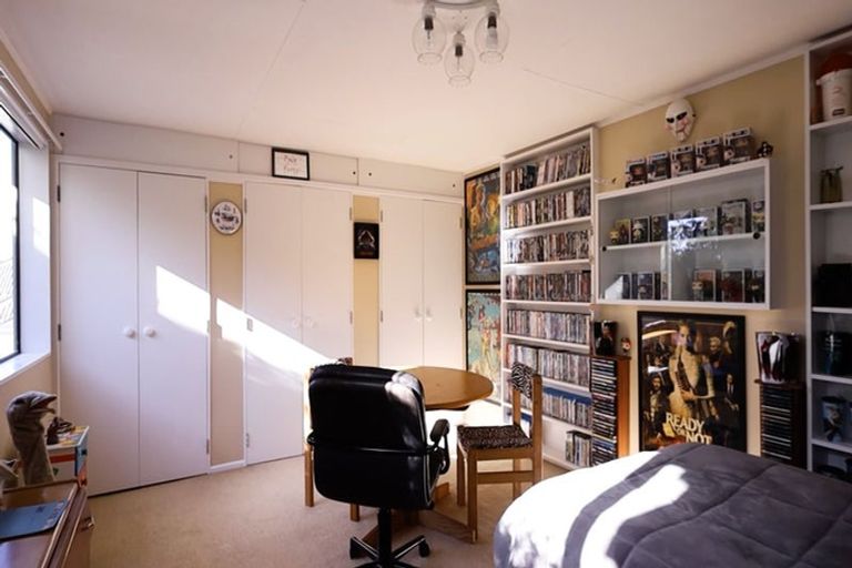 Photo of property in 10 Lawry Street, Moturoa, New Plymouth, 4310