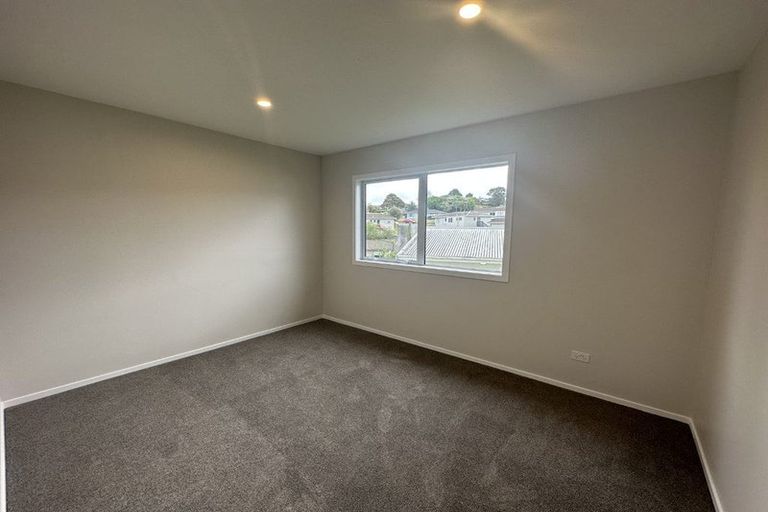 Photo of property in 15 Redwood Drive, Massey, Auckland, 0614