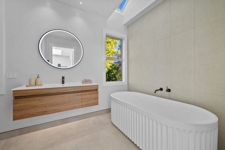 Photo of property in 40 Rayburn Avenue, Papanui, Christchurch, 8053