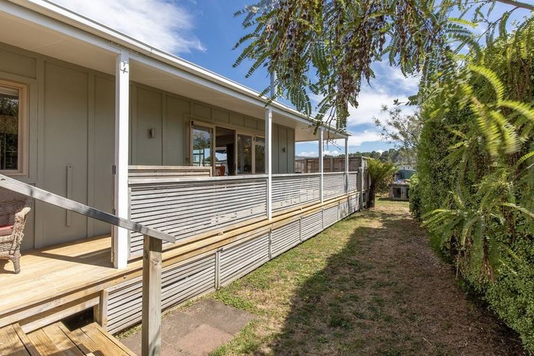 Photo of property in 114 Parekaawa Drive, Motuoapa, 3382