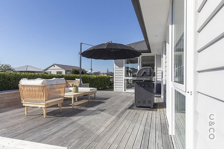 Photo of property in 34 Ara Kakara Avenue, Huapai, Kumeu, 0810