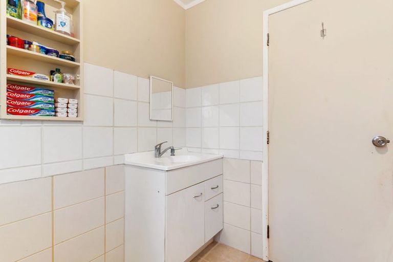 Photo of property in 90 Boundary Road, Clover Park, Auckland, 2019