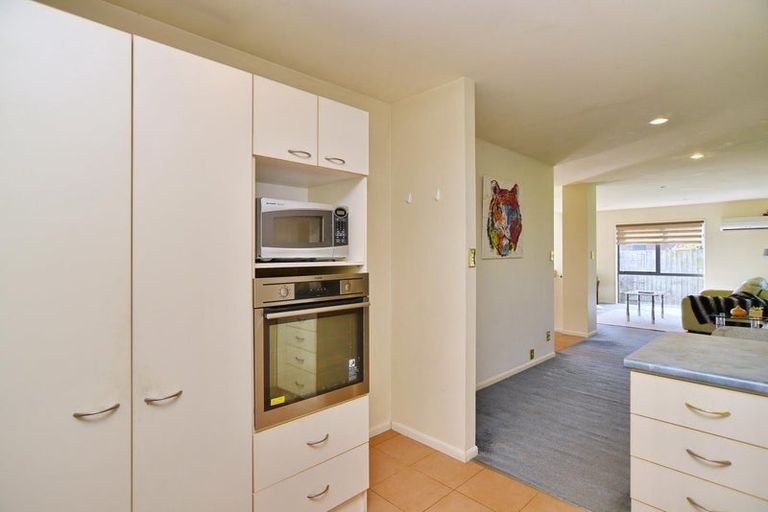 Photo of property in 10 Riegler Place, Belfast, Christchurch, 8051