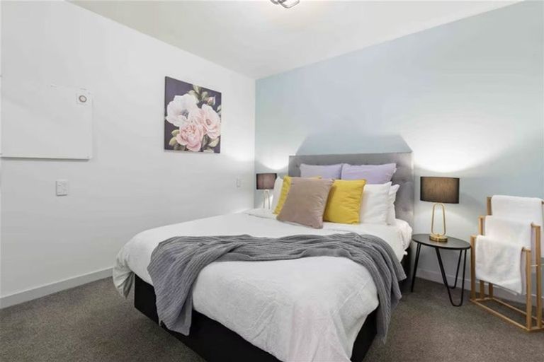 Photo of property in 39/37 Hallenstein Street, Queenstown, 9300