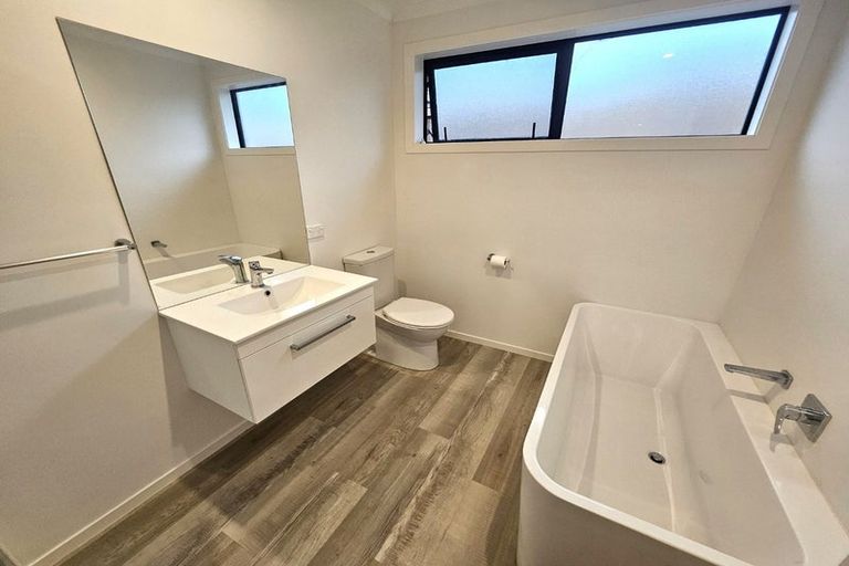 Photo of property in 12 Massee Way, Te Puke, 3119