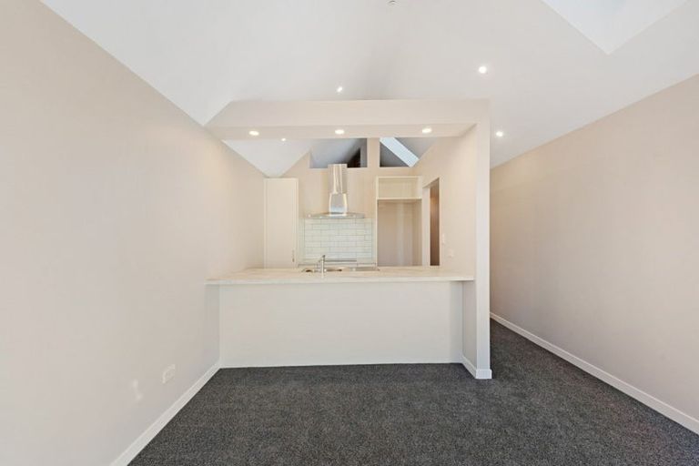 Photo of property in 90 Owen Street, Newtown, Wellington, 6021