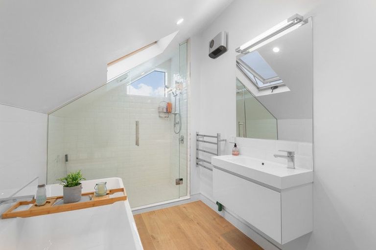 Photo of property in 6 Drivers Road, Maori Hill, Dunedin, 9010