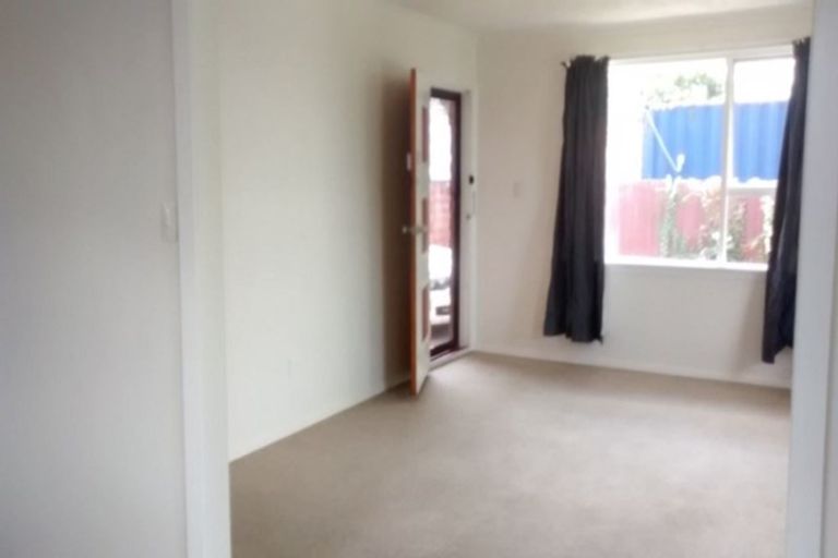 Photo of property in 2/294a Westminster Street, Mairehau, Christchurch, 8013