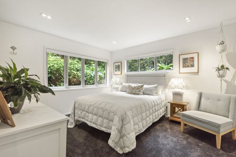 Photo of property in 32a Palmerston Road, Birkenhead, Auckland, 0626