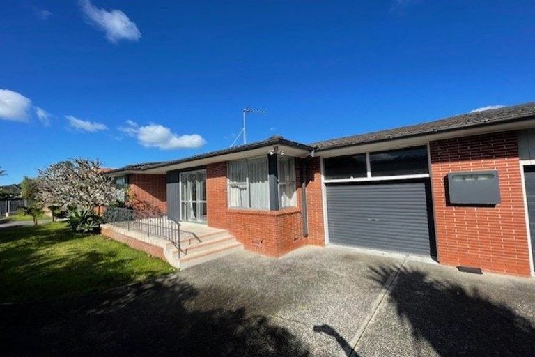 Photo of property in 2/15a Saltburn Road, Milford, Auckland, 0620