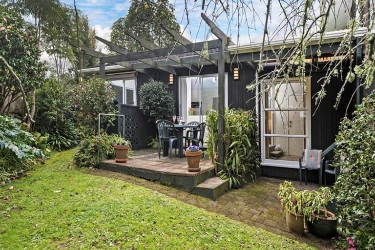 Photo of property in 14 Fordyce Avenue, Sunnyhills, Auckland, 2010