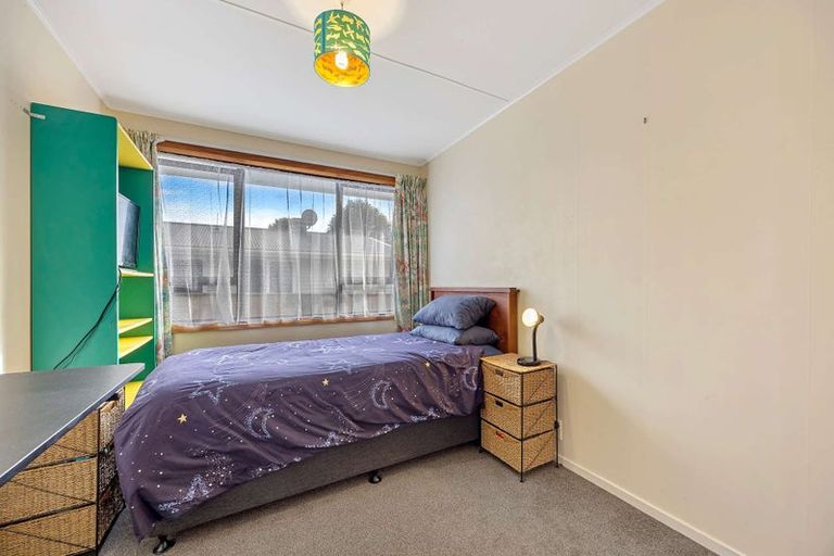 Photo of property in 8 Ngaturi Grove, Wainuiomata, Lower Hutt, 5014